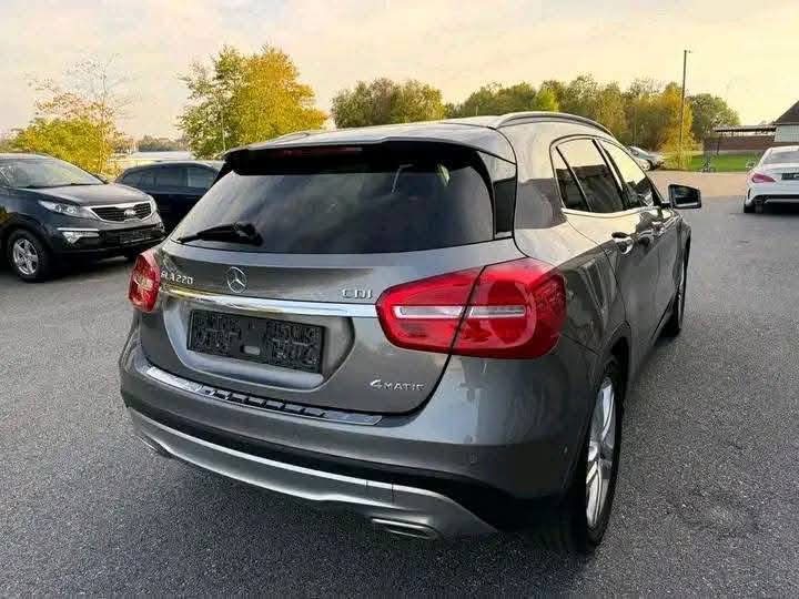 Mercedes-Benz GLA 220 CDI 4MATIC, photo 8