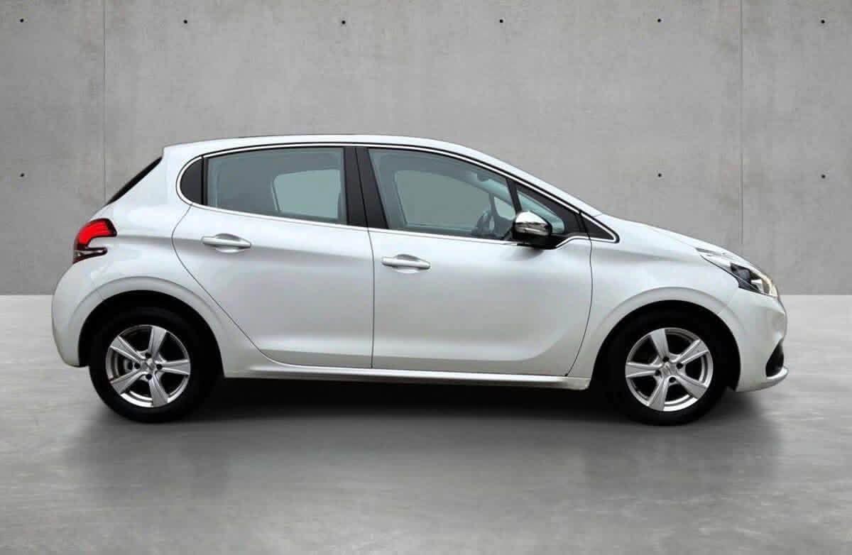 Peugeot 208, photo 4