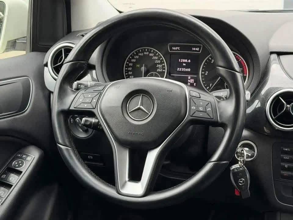 Mercedes-Benz B 180 CDI, photo 8