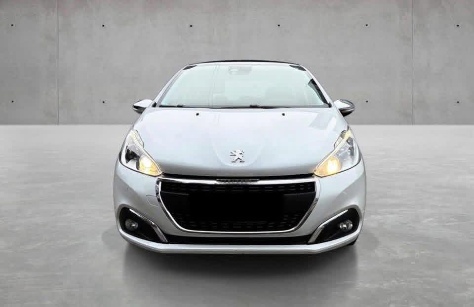 Peugeot 208, photo 1