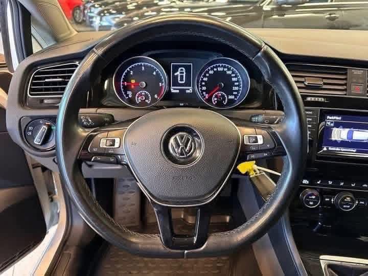 Volkswagen Golf 1.6 TDI Highline, photo 8