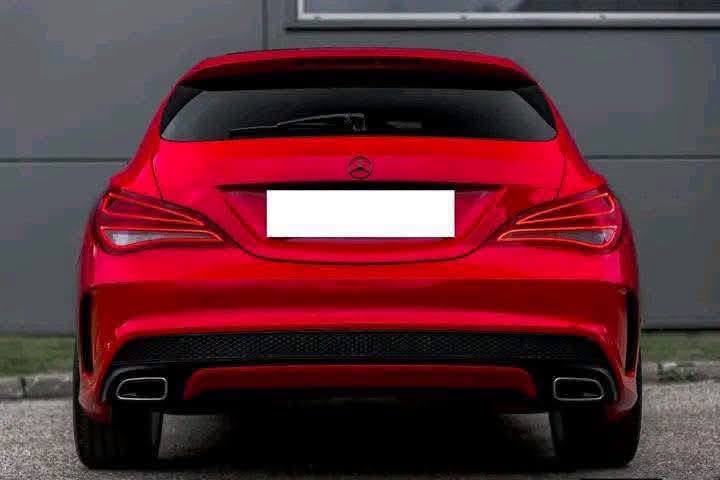 Mercedes-Benz CLA 200 Shooting Brake AMG, photo 2