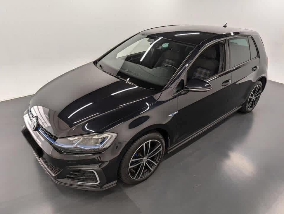 Volkswagen Golf GTE, photo 1