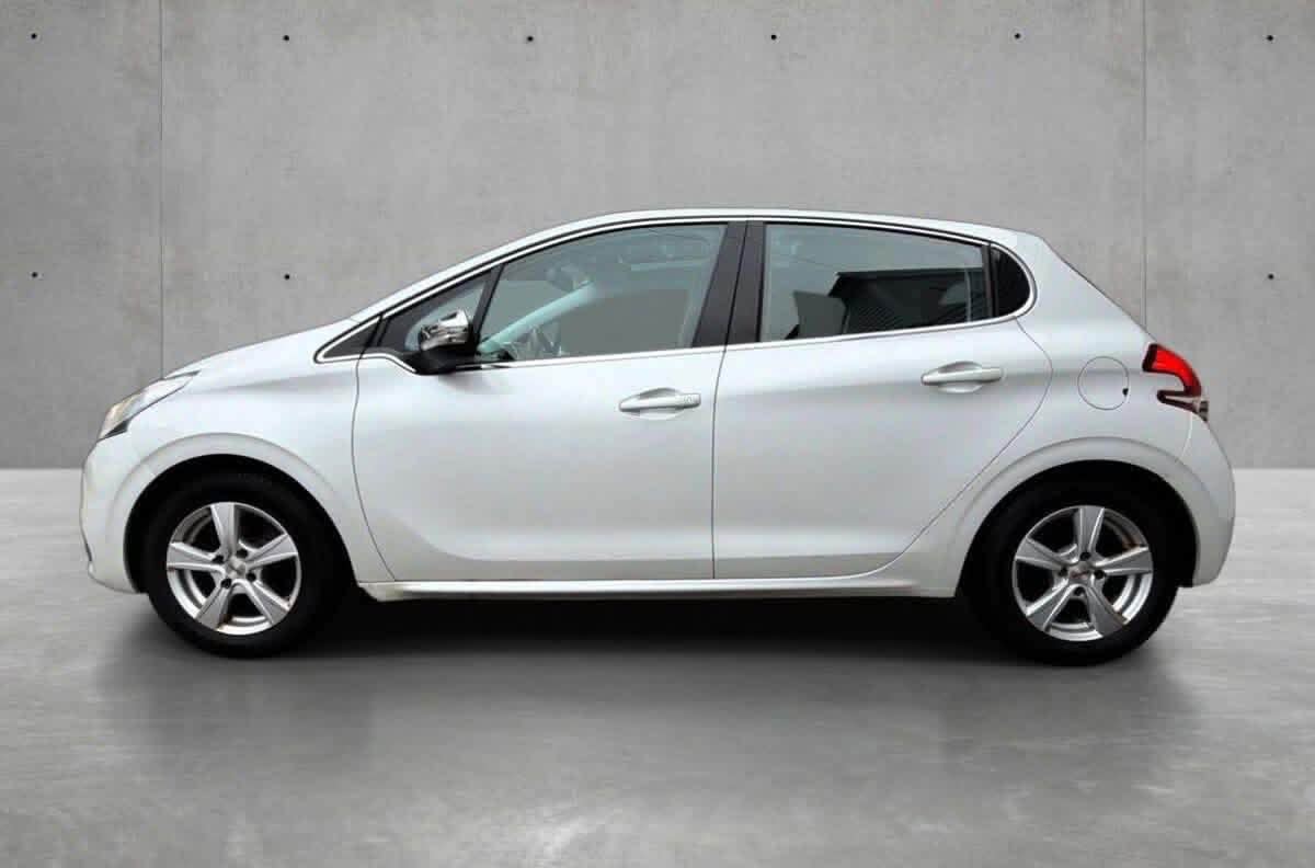 Peugeot 208, photo 8